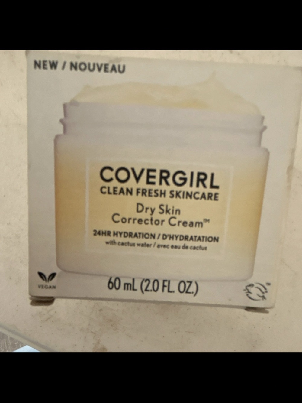 COVERGIRL Clean Fresh Skincare Dry Skin Corrector Cream - Cream/White